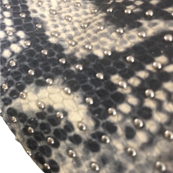 STEVE MADDEN Trace Studded Snakeskin Slide - Picture 4 of 7